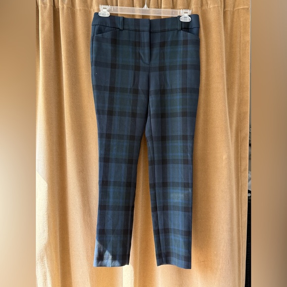 LOFT Pants - LOFT Blue and Black Plaid Pants Size 6 Marissa Skinny pants